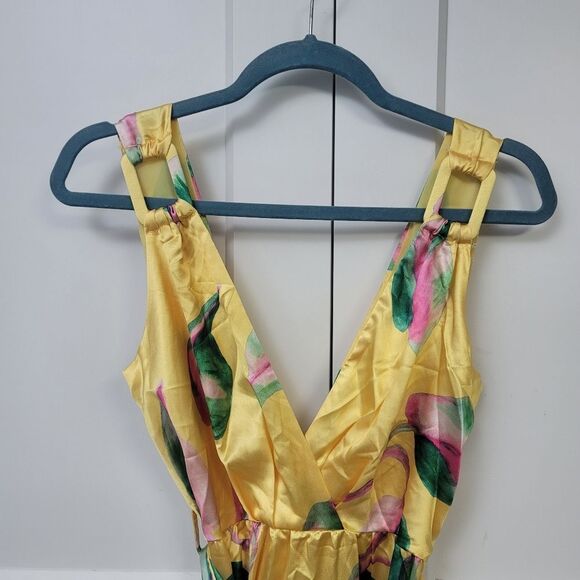 Luxxel Yellow Leaf Belted Ruffled Hem, Large - Picture 6 of 10